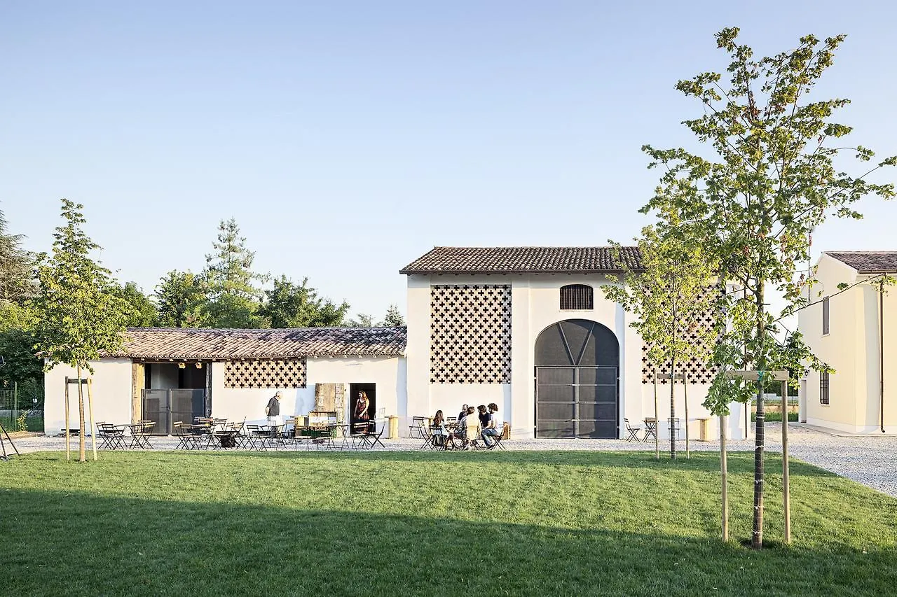 Cascina La Goliarda Hostel Curtatone 0*,  Italy
