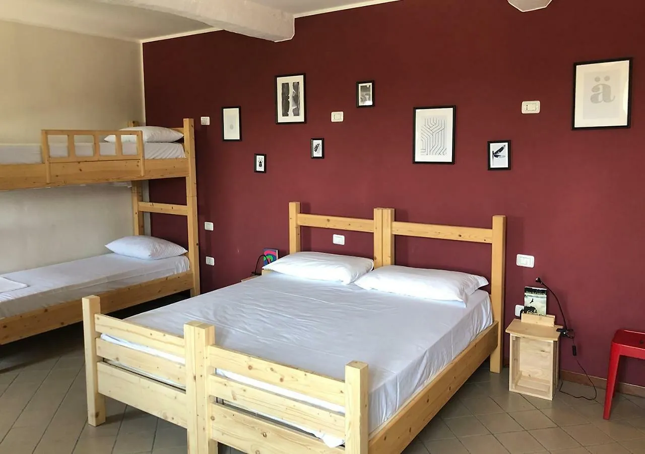Cascina La Goliarda Hostel Curtatone Italy